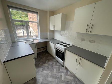 1 bedroom flat to rent - Photo 4