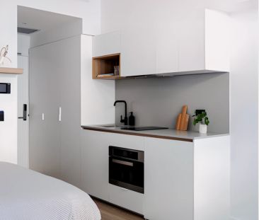 Studio Courtyard - Photo 5