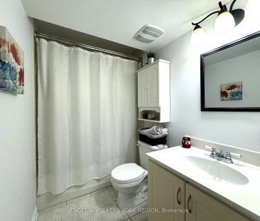 Detached Home For Lease | N9231520 - Photo 6