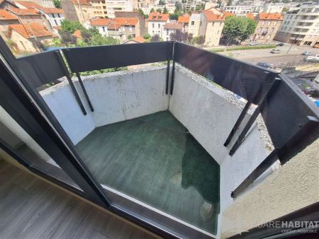 Location appartement 2 pièces - 46m² à Chamalieres (63400) - Photo 2