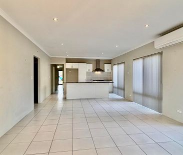 Spacious Family Living in a Prime Butler Location! - Photo 2