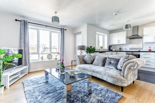 2 bedroom flat to rent - Photo 1