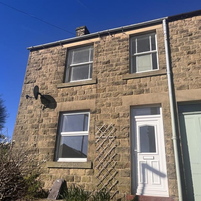 2 bedroom end of terrace house to rent - Photo 1