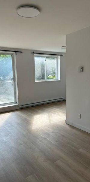 41/2 à louer St-Bruno / St-Basile libre immédiatement - Photo 1