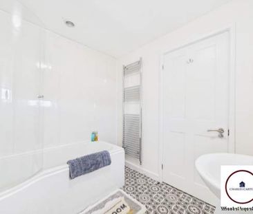 2 bedroom property to rent in Bishops Cleeve - Photo 1