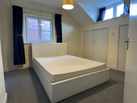 1 bedroom flat to rent - Photo 2