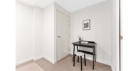 Stunning One Bedroom Apartment in the Heart of Meadowbank - Photo 5