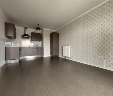 Location Appartement 2 pièces 42m² LILLE 59000 - Photo 4