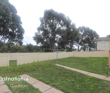 30 Strathallen Crescent, Goulburn - Photo 2