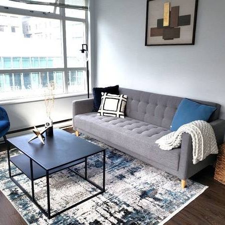 ☺☻☺ Furnished Corner Unit in a Prime Downtown Location - Photo 4