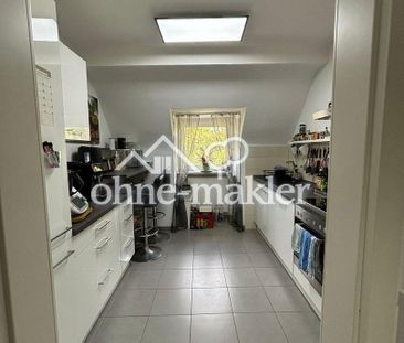 Dachgeschosswohnung in Köln (Holweide) - Foto 1