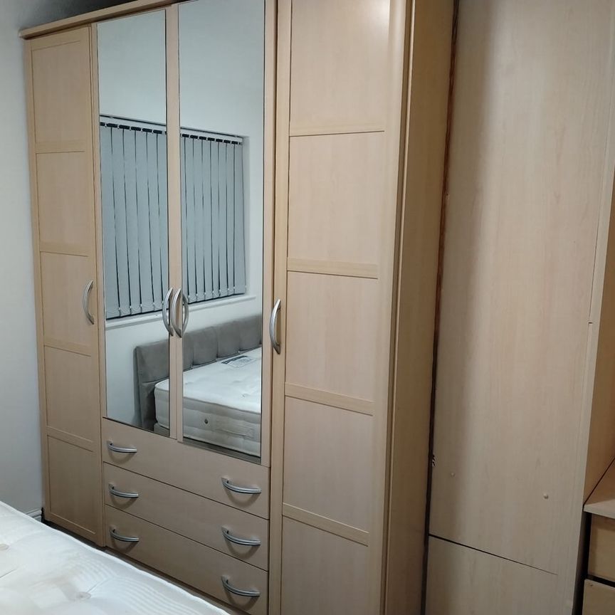 Room in a Shared House, Windmill Lane, NG3 - Photo 1