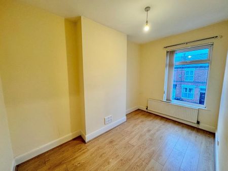 3 bedroom terraced house to rent - Photo 3