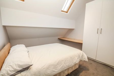 4 bedroom apartment to rent - Photo 5