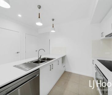 FULLY AIR CONDITIONED - SOLAR PANELS - PARTIALLY FURNISHED! - Photo 6