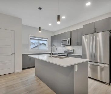 Brand New 3 Bedroom House — 3 Bedrooms+ Den House - Photo 1