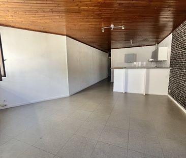 Location Appartement 2 pièces 53m² BORDEAUX 33300 - Photo 3