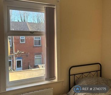 4 bedroom terraced house to rent - Photo 2