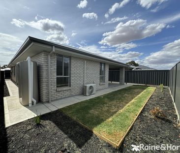 12 Tree Top Avenue, Munno Para West, SA 5115 - Photo 3