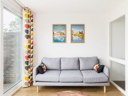 Fields Court - Photo 4