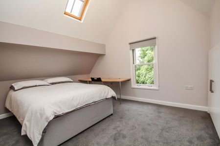 4 bedroom apartment to rent - Photo 4