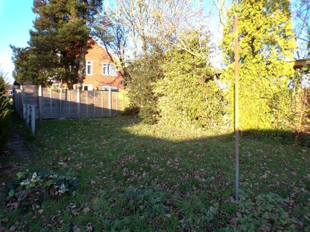 2 bedroom maisonette to rent - Photo 4