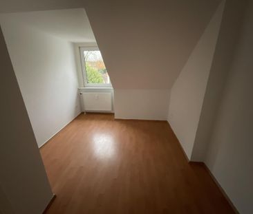 Familienfreundliche 4 Zimmer Wohnung im Dachgeschoss in Zeven - Foto 5