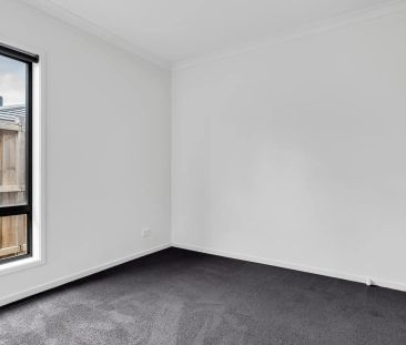 Gorgeous large home! - Photo 6