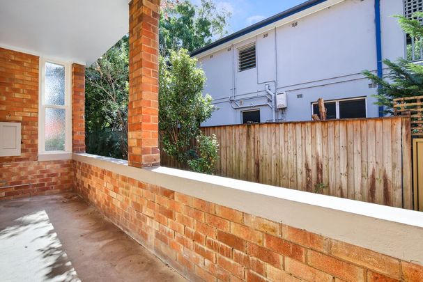 Charming 2-Bedroom Rental in Prime Hunters Hill Location - Photo 1