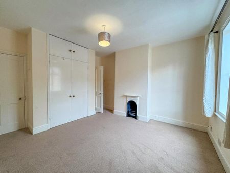 2 bedroom terraced house to rent - Photo 3