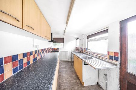 3 bedroom terraced house to rent - Photo 5