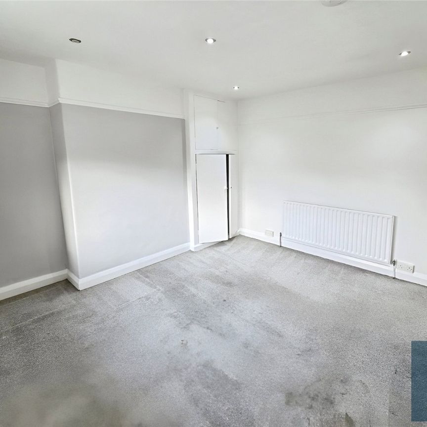 Lynton Avenue, Springwood, Huddersfield, HD1 - Photo 1
