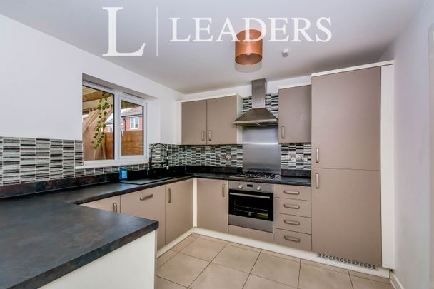 3 bedroom detached to rent Swift Gardens, Kirton, PE20 - Photo 1