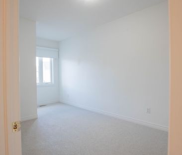 For Lease - 73 Southvale Drive, Vaughan, Ontario - Photo 5