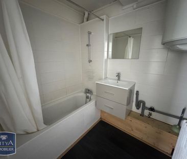 Location Appartement 2 pièces 52m² LILLE 59000 - Photo 5
