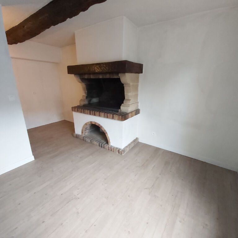 Location Appartement LE MESNIL ESNARD - Photo 1