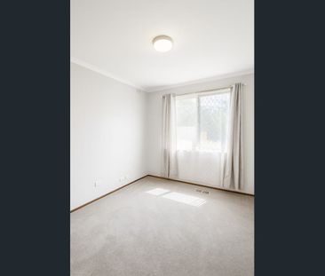 Comfortable Family Home in Cranbourne – Secure, Spacious & Well-Pos... - Photo 1