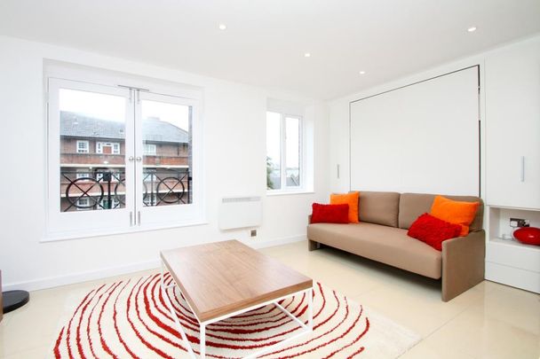 Studio to rent - Photo 1