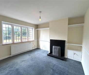 Available now, we offer to you 2 White Quarry Cottage, a delightful... - Photo 5