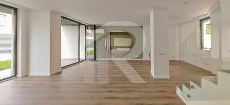 Vila Padurea Baneasa langa lac - Fotografie 3