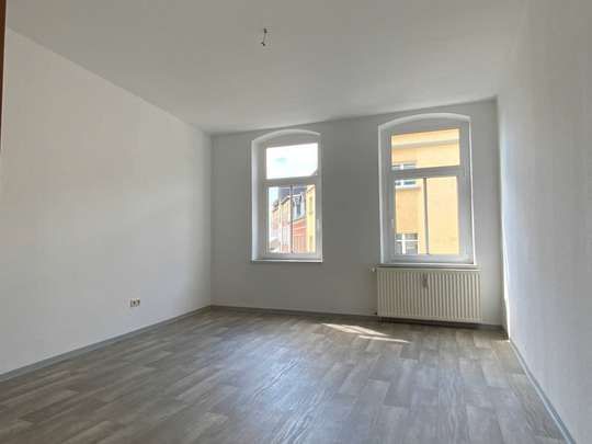 Helle Whg. im 2 OG / Bad mit Fenster - Stellplatz !!! - Foto 1