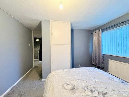 3 bedroom semi-detached house to rent - Photo 2