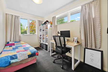 Three Bedroom Home - Photo 3
