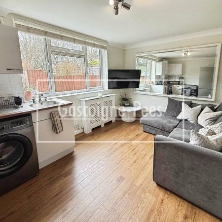 Hurtmore, Godalming - Photo 1