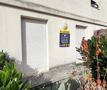 Location Appartement 1 pièce 28m² ROSNY SOUS BOIS 93110 - Photo 4