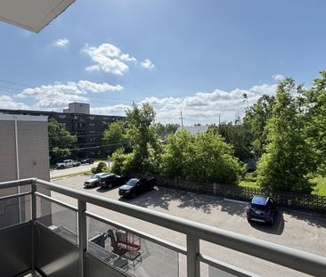 421 West Street, Orillia - Photo 2