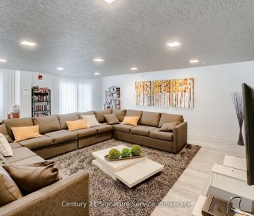 For Lease - 3170 Erin Mills Parkway Unit# 401, Mississauga, Ontario - Photo 2