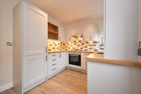 2 bedroom terraced house to rent - Photo 5