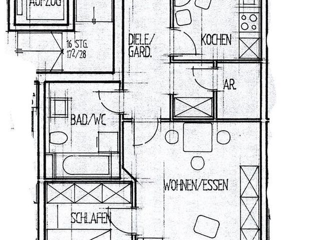 Schöne DG-Wohnung mit attraktivem Laminat und Aufzug - Foto 1
