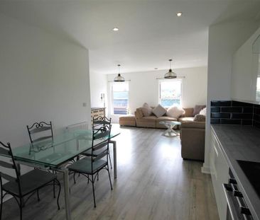 2 bedroom duplex to rent - Photo 1